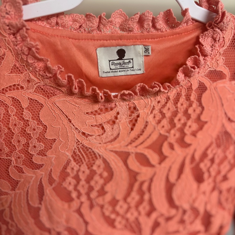 Dainty Jewells Hampton Dinner Dress Coral, sz medium - Picture 3 of 5